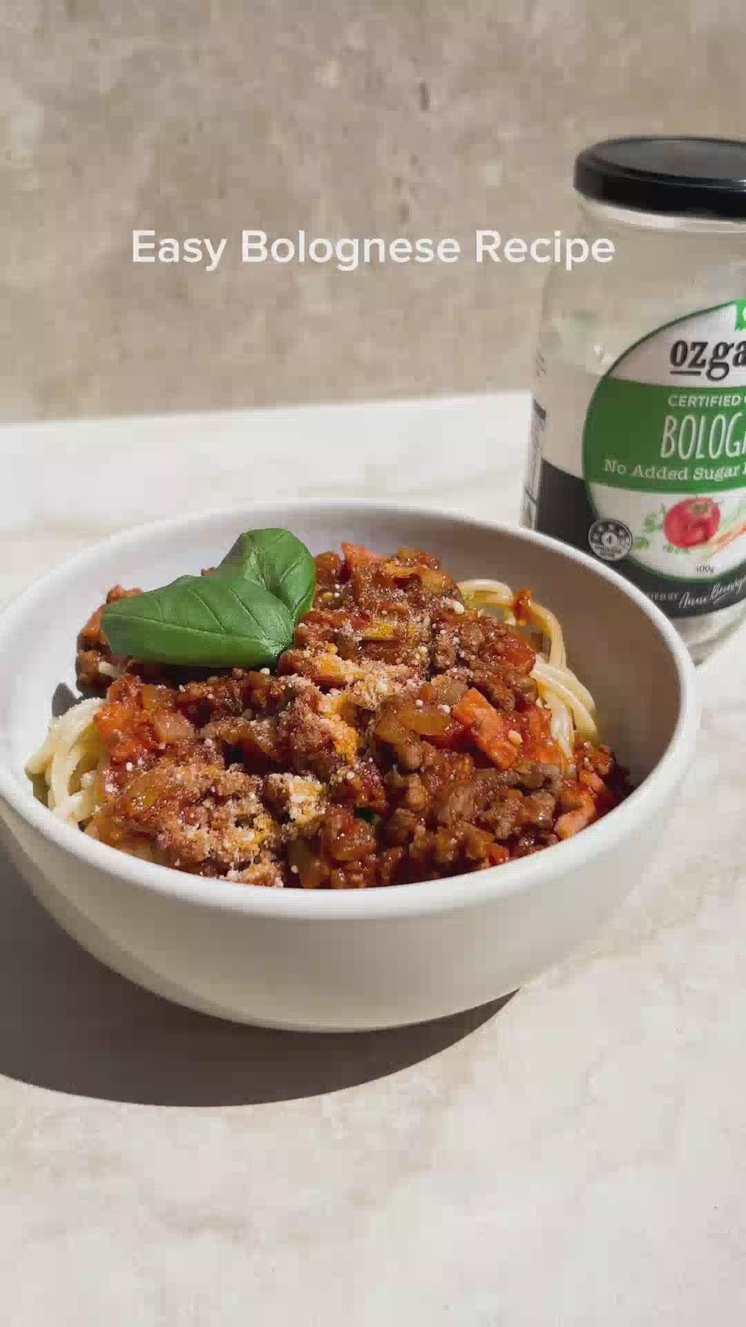 Easy Bolognese Recipe.mp4__PID:9b816f0a-447a-4e40-954e-abf517fbe11d